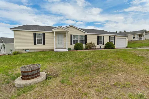 3 Eagle Nest Dr, Franklin, NH 03235