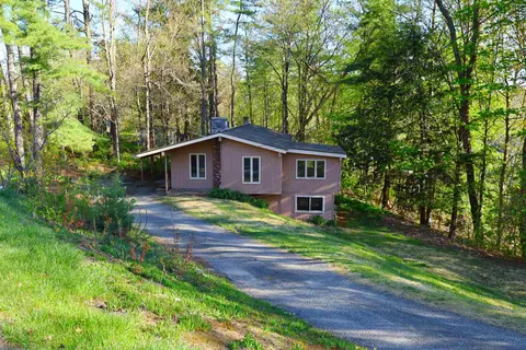 38 Marshall Ave, White River Junction, VT 05001