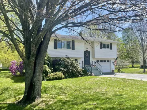 315 Jackson St, Newport, VT 05855