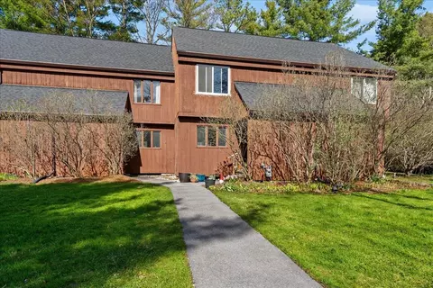 20 Greenfield Rd #E7, Essex Junction, VT 05452
