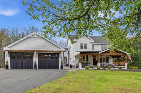 158 Pinecrest Rd, Litchfield, NH 03052