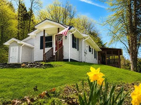 591 Sweet Hollow Rd, Sheldon, VT 05483