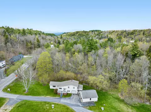 View/Area - 734 E Barre St, Barre, VT 05641 photo 4 of 6
