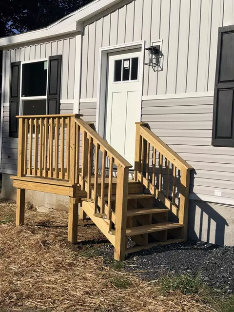 Exterior - 120 Meadow Run, Alburgh, VT 05440 photo 2 of 5