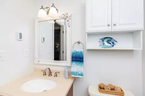 Bath - 407 Ocean Blvd #B2, Hampton, NH 03842 photo 2 of 4