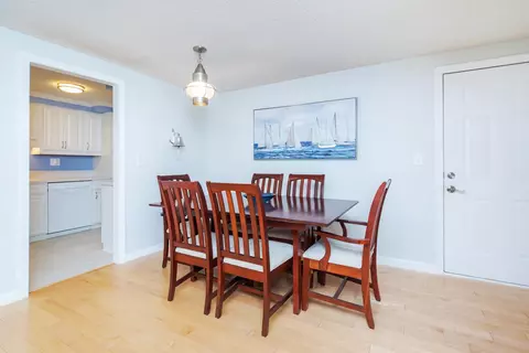 Dining - 407 Ocean Blvd #B2, Hampton, NH 03842 photo 2 of 3