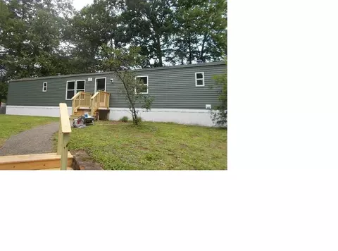 77 Royalcrest Park, Rochester, NH 03867