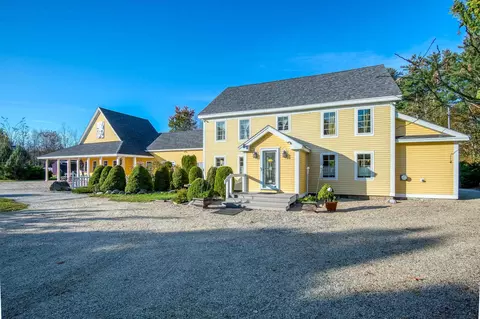 146 Calef Hwy, Barrington, NH 03825