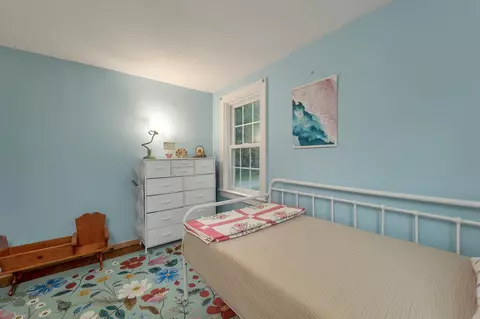 Bedroom - 119 Gerrish Rd, Webster, NH 03303 photo 5 of 7