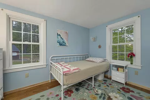 Bedroom - 119 Gerrish Rd, Webster, NH 03303 photo 4 of 7