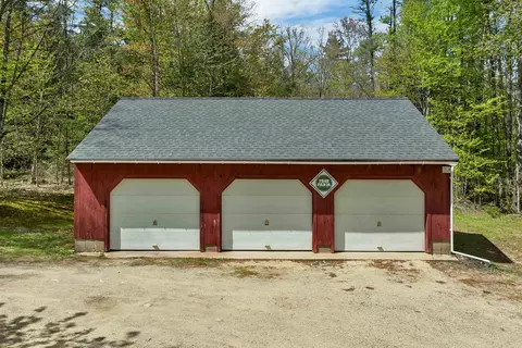 Exterior - 119 Gerrish Rd, Webster, NH 03303 photo 5 of 7