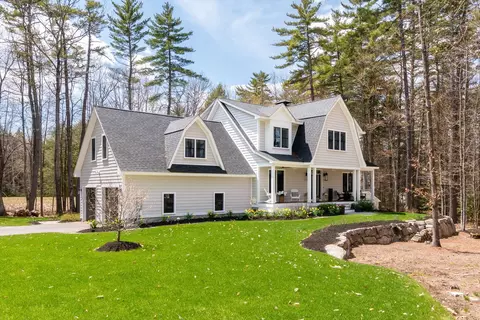 25 Clay Point Rd, Alton, NH 03809