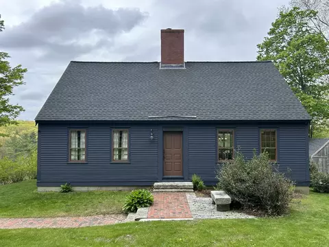 50 Moulton Ridge Rd, Kensington, NH 03833