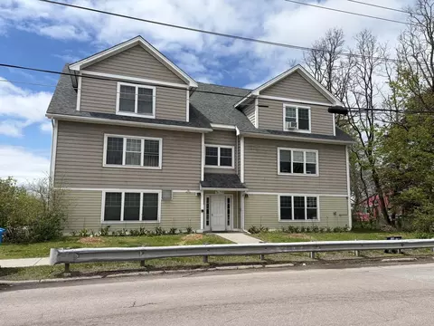 354 Manhattan Dr, Burlington, VT 05401