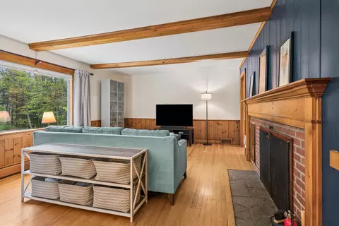 Living - 21 Dell Rd, Springfield, VT 05156 photo 2 of 5