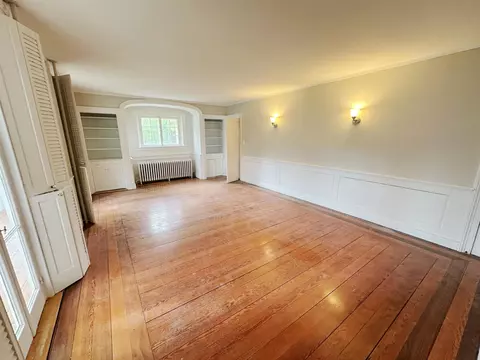 Living - 2 Pine St, Windsor, VT 05089 photo 5 of 14