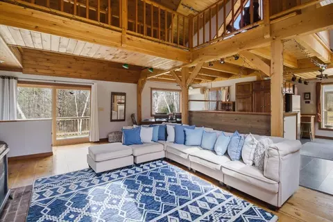 1871 W Hill Rd, Townshend, VT 05353