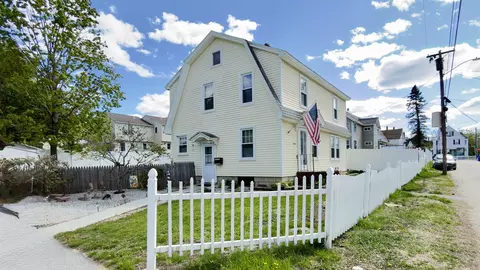 15 Hayes Ave, Manchester, NH 03103