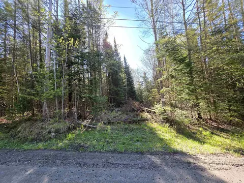 000 Old Coach Rd #5, Lyndonville, VT 05851