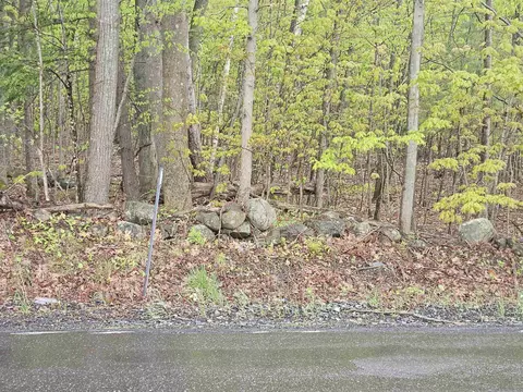 64 E Road Rte, East Kingston, NH 03827
