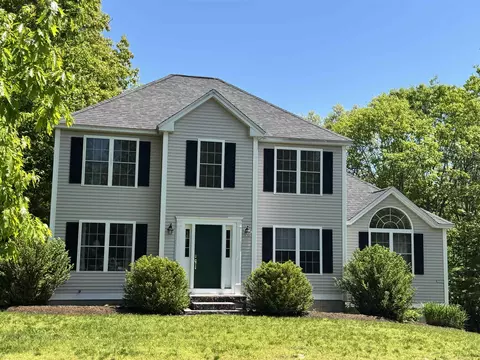 80 Ridgetop Ln, Henniker, NH 03242