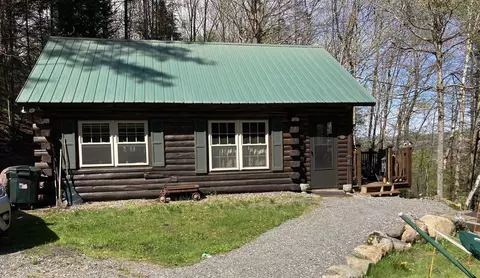 272 W Hill Rd, Craftsbury, VT 05826
