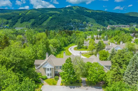 9 Dover Springs Ln # D, Dover, VT 05356