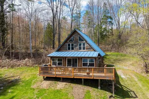 184 Ticklenaked Pond Rd, Ryegate, VT 05042