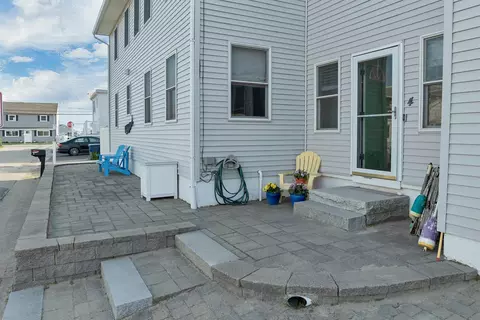 Exterior - 4 Viking St, Hampton, NH 03842 photo 4 of 4