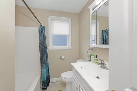 4 Viking St, Hampton, NH 03842 photo 8