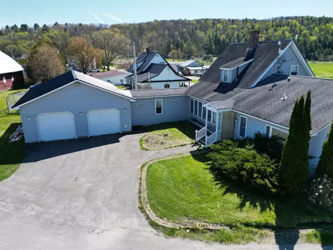 268 Roaring Brook Rd, Barton, VT 05822