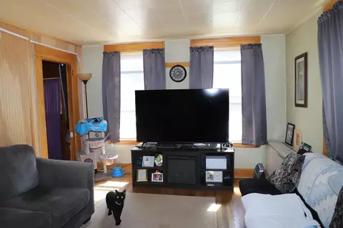 Living - 110 Valley St, Springfield, VT 05156 photo 1 of 1