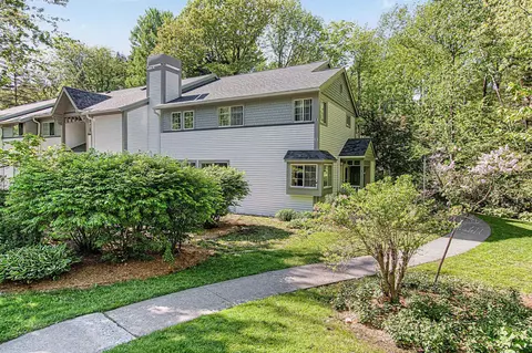 1 Winding Brook Dr, South Burlington, VT 05403