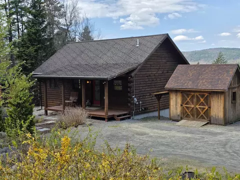 214 Pine Acres Rd, Townshend, VT 05353