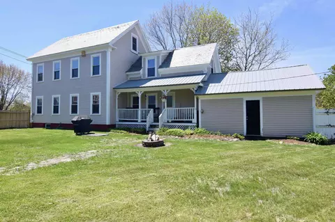 33 Court St, Newport, NH 03773