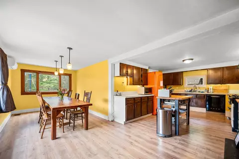 Dining - 3955 Vt Route 100, Warren, VT 05674 photo 1 of 2