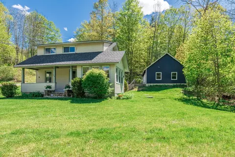 298 Mad Tom Rd, Dorset, VT 05251