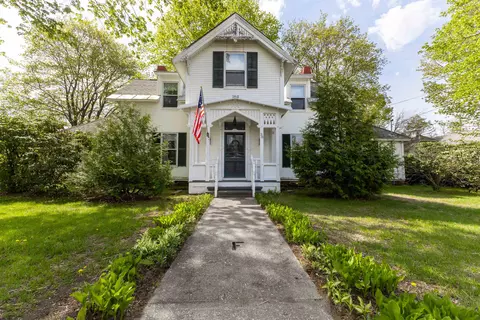 38 Elm St, Charlestown, NH 03603