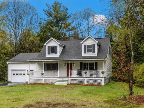 140 Austin Rd, Georgia, VT 05468