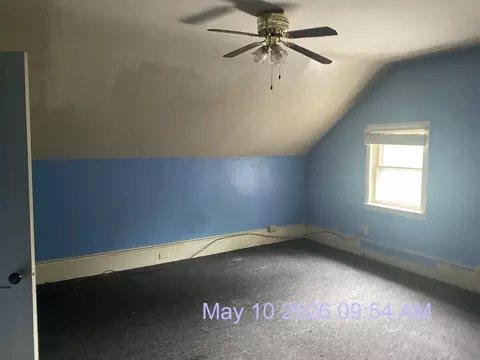 Bedroom - 92-94 North St, Proctor, VT 05765 photo 3 of 5
