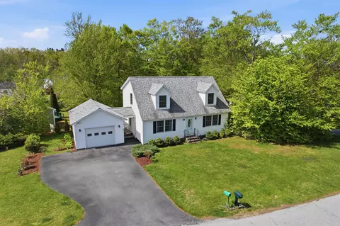 105 Albe Rd, Bennington, VT 05201