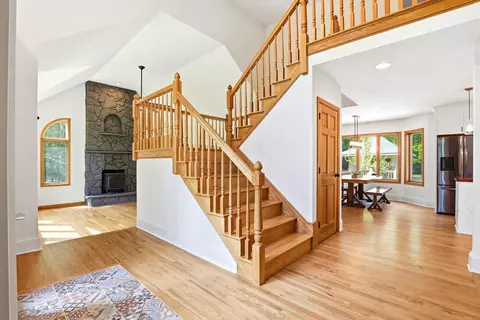 Entry Way - 97 Dudley Rd, Brentwood, NH 03833 photo 1 of 4