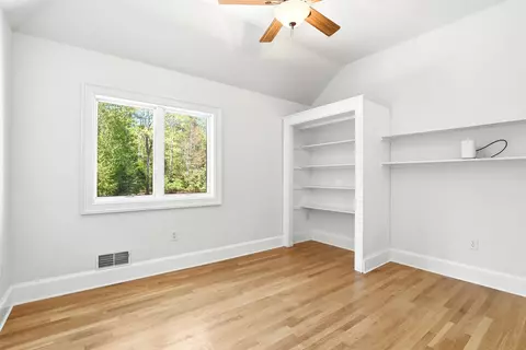 Bedroom - 97 Dudley Rd, Brentwood, NH 03833 photo 1 of 1