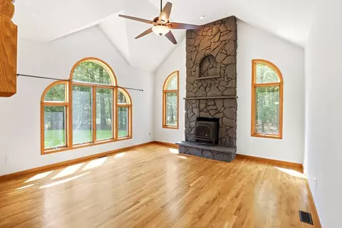 Living - 97 Dudley Rd, Brentwood, NH 03833 photo 1 of 5