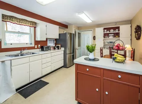 Kitchen - 56 Blue Cat Ln, Castleton, VT 05735 photo 2 of 3