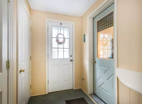 Entry Way - 56 Blue Cat Ln, Castleton, VT 05735 photo 5 of 5