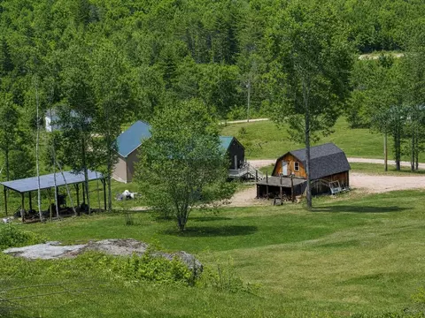 449 N Wakefield Rd, Wolfeboro, NH 03894