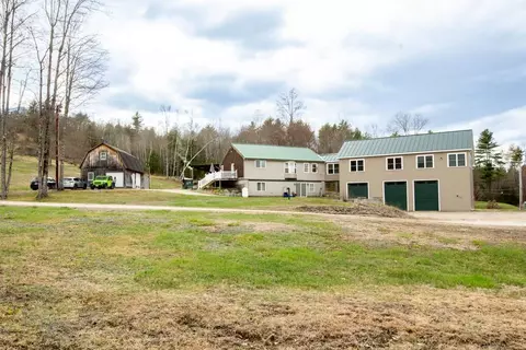 449 N Wakefield Rd, Wolfeboro, NH 03894