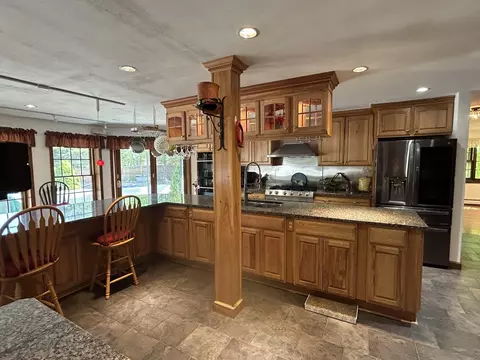 Kitchen - 9 Oak Ridge Rd, Kensington, NH 03833 photo 1 of 10