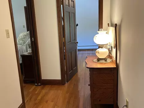 Entry Way - 9 Oak Ridge Rd, Kensington, NH 03833 photo 6 of 6